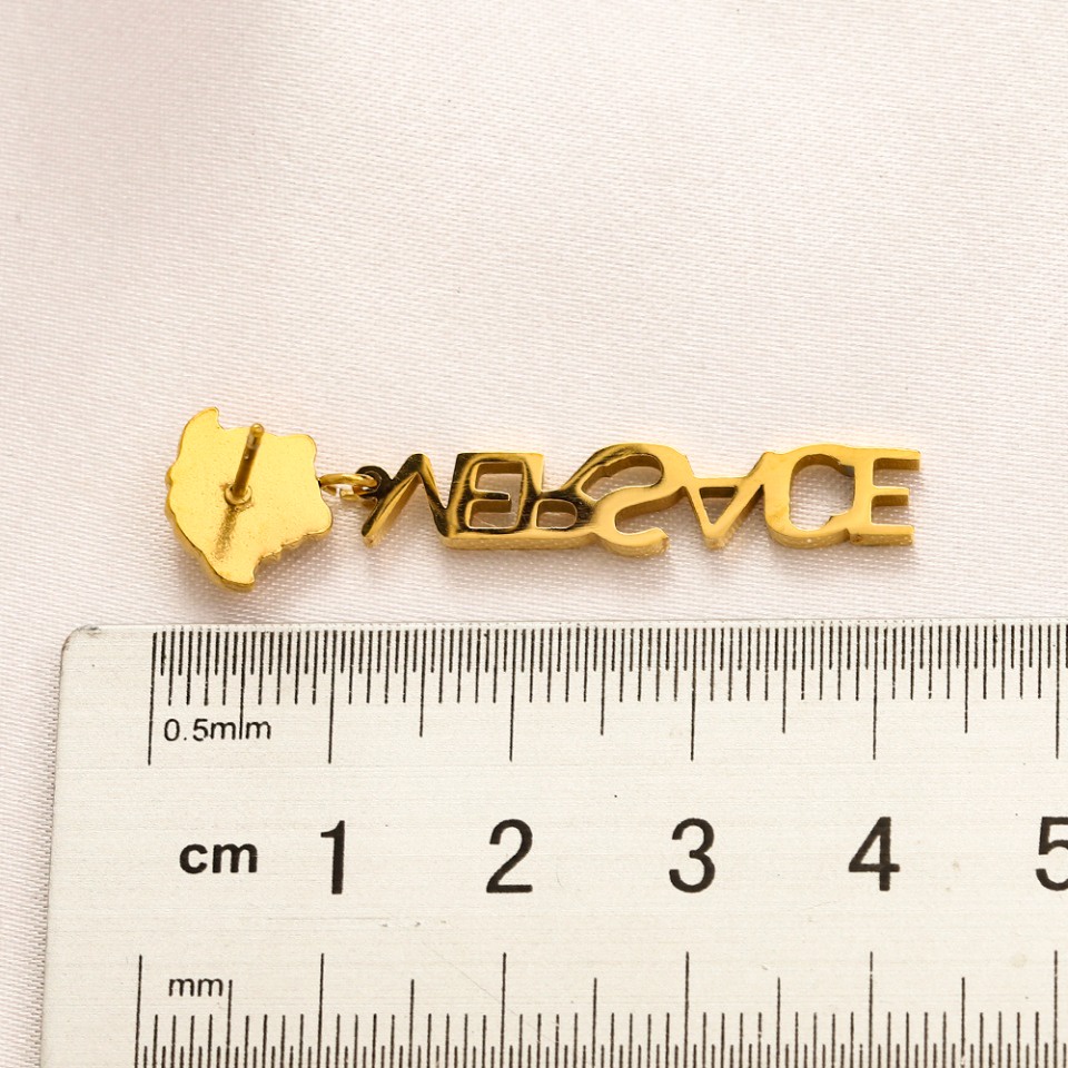 Khuyên Tai Tròn Khắc Chữ VERSACE Bằng Thép Titanium Thời Trang