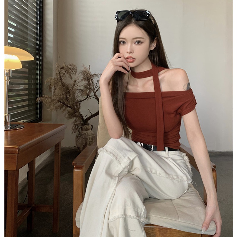 Áo Thun Nữ Ngắn Tay Hở Vai Gợi Cảm