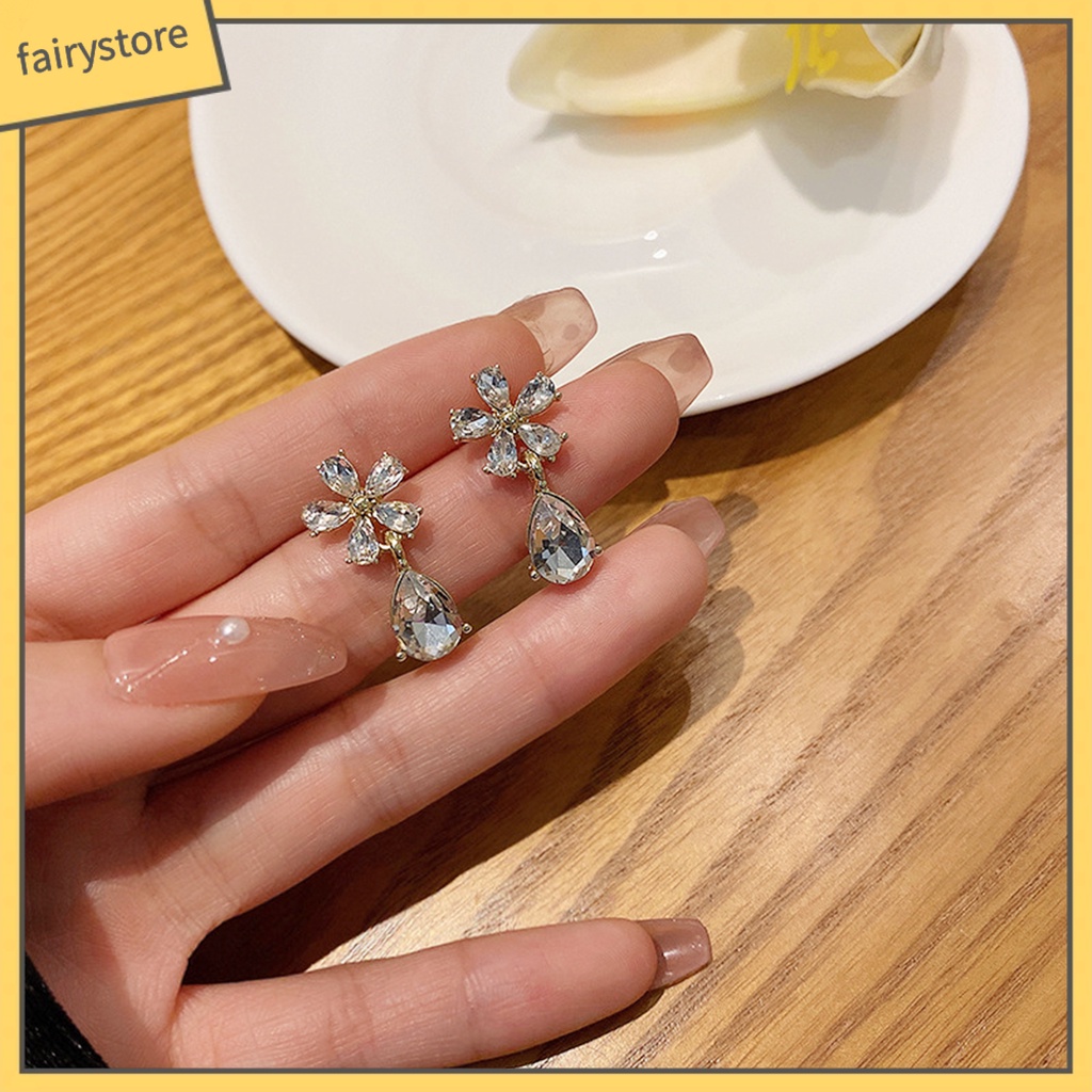 1 Đôi Bông Tai Hình Học Đính Đá Lấp Lánh Thời Trang Dành Cho Nữ