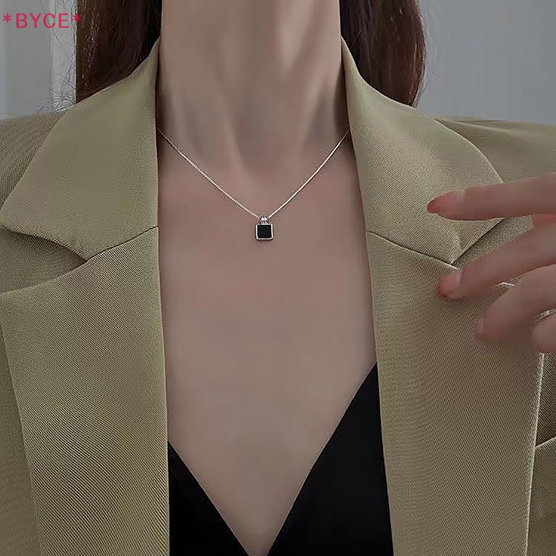 Vòng cổ Mạ Bạc Mặt Vuông Màu Đen Thời Trang Dự Tiệc Cho Nữ Mới