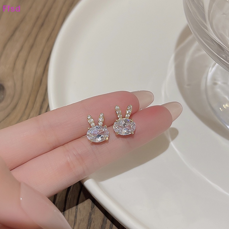 1 Đôi Bông Tai Hình Thỏ Đính Đá Zircon Đơn Giản Phong Cách Retro