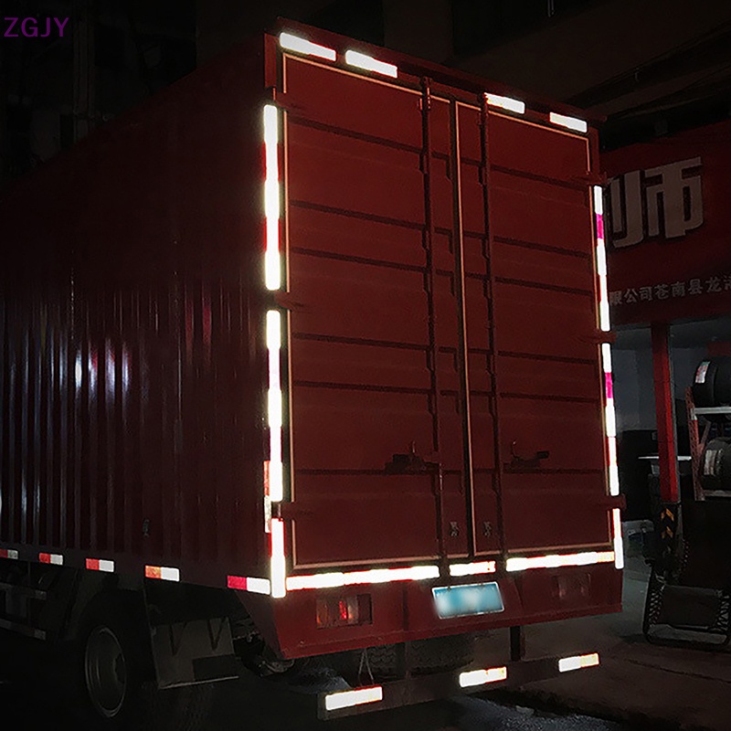 Bộ 4 Miếng Dán Cảnh Báo Phản Quang An Toàn Cho Xe Hơi / Xe Máy Mới