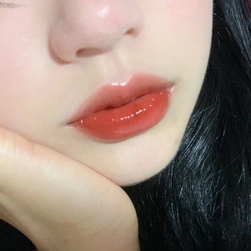 Son Bóng MAGIC CASA Thiết Kế Trụ Nghiêng Tạo Độ Căng Bóng Nhẹ Bền Màu Lâu Trôi