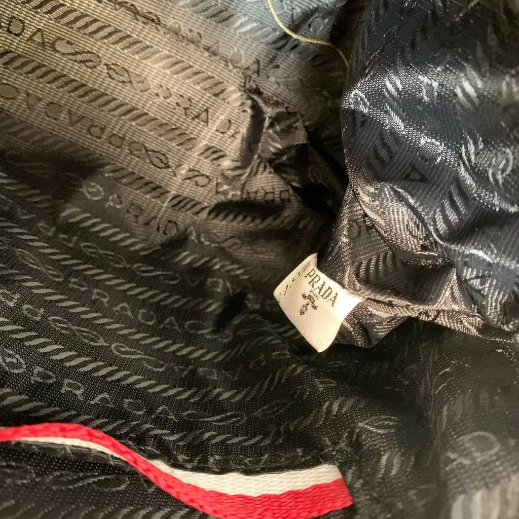 Prada1266 Casual Elegant Free Shipping Sling Bag Casual Men and Women Shoulder Bag