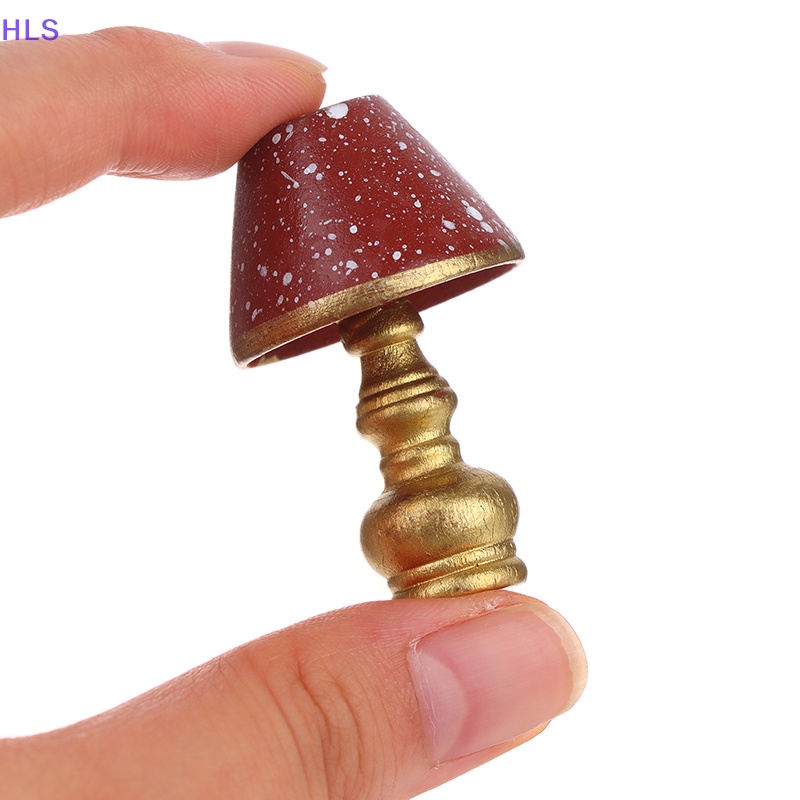 Mô Hình Đèn Bàn Màu Đỏ Phong Cách Retro Dành Cho Nhà Búp Bê 1: 12