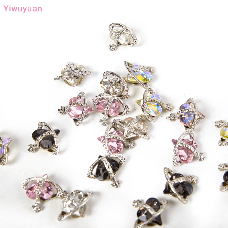 Bộ 5 Phụ Kiện Trang Trí Móng Tay Hình Trái Tim Đính Đá Xinh Xắn