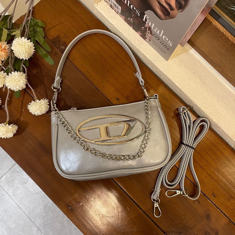 Túi nữ đeo chéo đeo vai mác D phối xích bạc da nhăn mẫu mới 2023