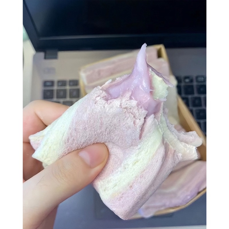 Bánh Mì Sandwich Khoai Môn Đài Loan Thơm Ngon