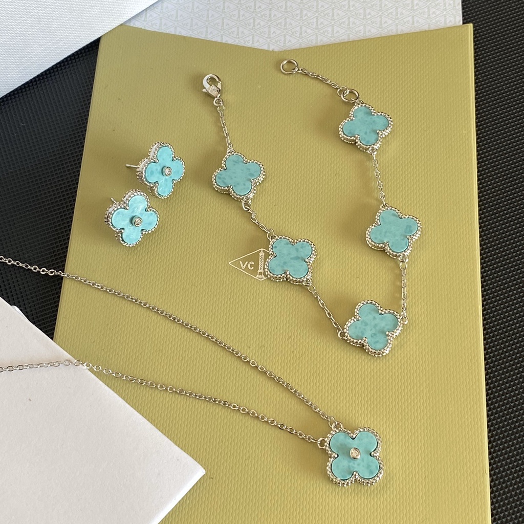 Van cleef & arpels Bông Tai Bằng Thép Titan Hình logo Chữ Cái Cho Nữ