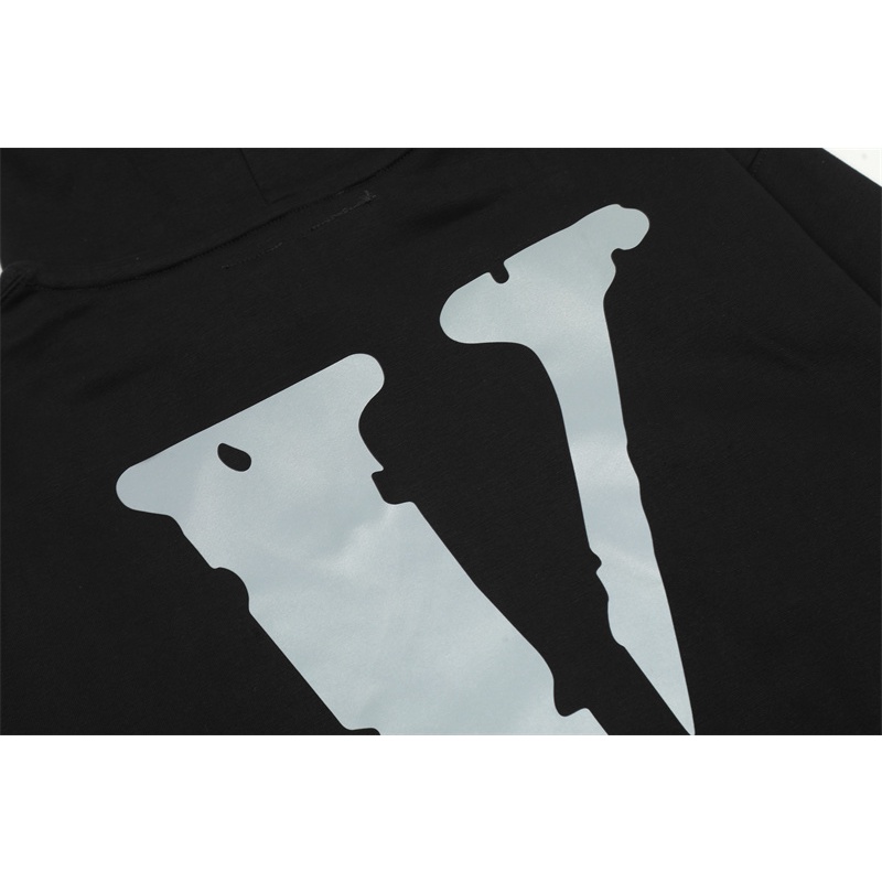 Vlone-fashion and trendy brand letter logo pattern hoodie with a large v-shaped pattern at back, đẹp và linh hoạt, phong cách unisex