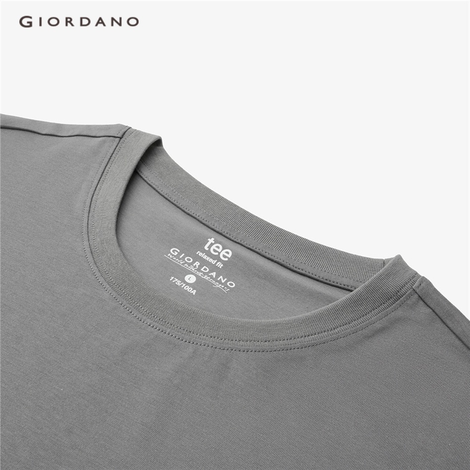 Áo thun cotton GIORDANO 01023825 tay dài thêu chữ cho nam