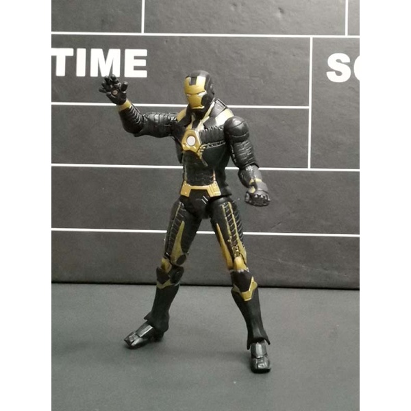 ✨ CC.Anime ✨  Hàng chính hãng số lượng lớn 12cm iron man hình mô hình mk5 máy chiến tranh bọc thép tối đồ trang trí búp bê có thể di chuyển