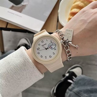 Đồng hồ đeo tay kiểu dáng đơn giản dễ phối đồ