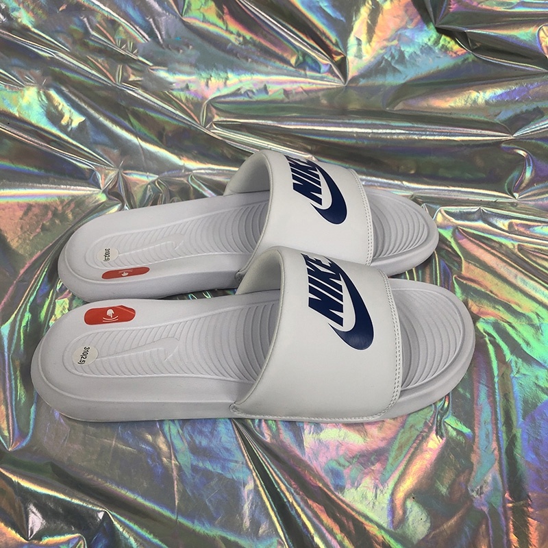 Dép Quai Ngang Nike100% Chính Hãng Thoáng Khí Chống Trượt Thời Trang Cho Nam Giớic9675-102