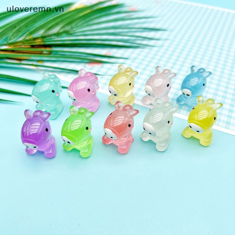 Bộ 2 Tượng Ngựa Hoạt Hình Mini Phát Sáng Trong Suốt Dùng Trang Trí