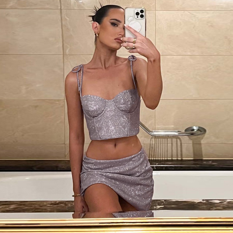 Bộ Áo Croptop Hai Dây Đính Kim Sa Lấp Lánh + Chân Váy Ôm Dáng Phong Cách Âu Mỹ Quyến Rũ Cho Nữ