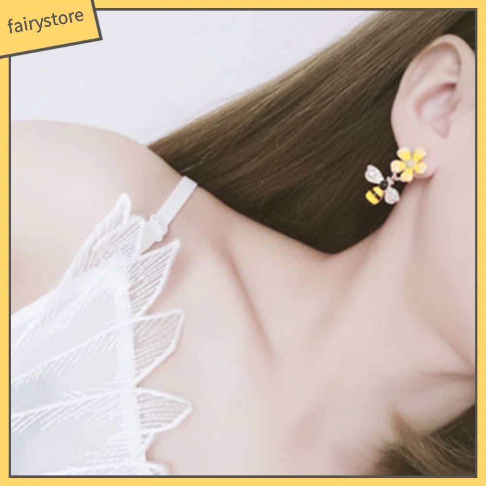 Bông Tai Hình Hoa Và Ong Tráng Men Đính Kim Cương Giả Cho Nữ