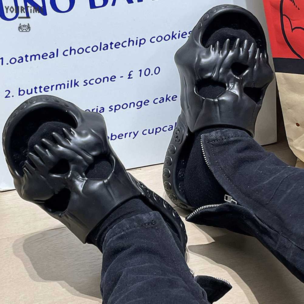 Giày Trượt Đi Biển Chống Trượt In Hình Đầu Lâu Thời Trang Mùa Hè Cho Nam Và Nữ