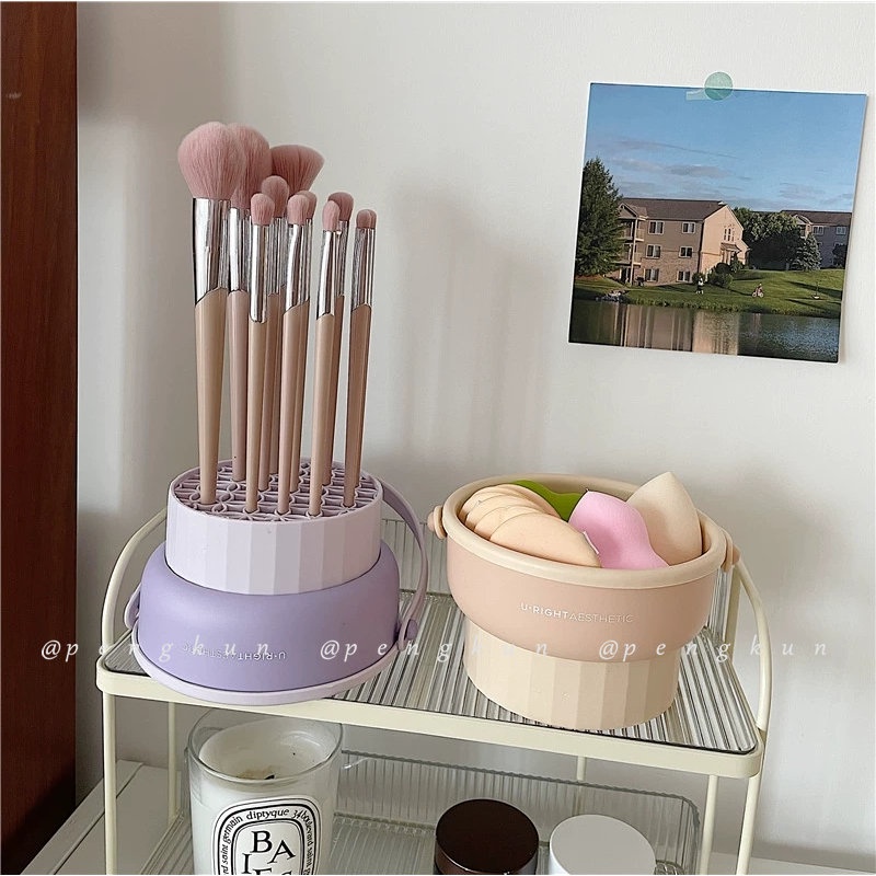 Giá Phơi Khô Cọ Trang Điểm Hình Quả Trứng Tiện Dụng