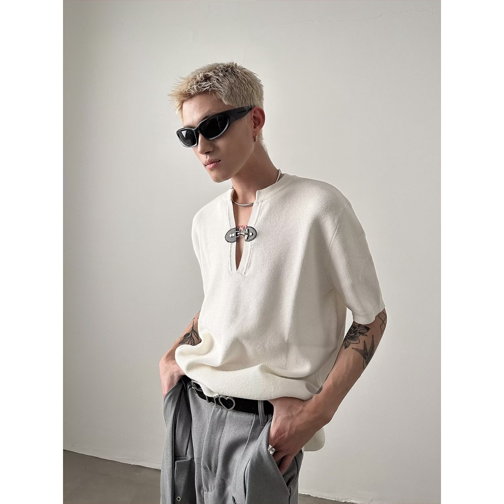 Áo Thun Tay Ngắn Cổ Chữ V Bằng Da Cao Cấp Phối Nút Độc Đáo Thời Trang Mùa Hè
