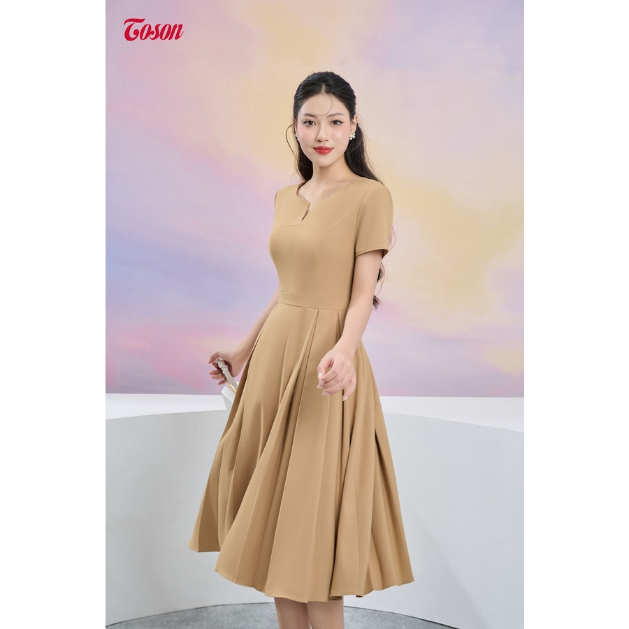Đầm be xước nhật cổ V, dáng xòe xếp ly súp SXTN 44145E83 Toson