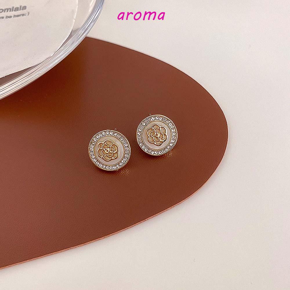 AROMA Khuyên Tai Hình Vỏ Sò Đính Hoa Trà Trắng Thanh Lịch Cho Nữ