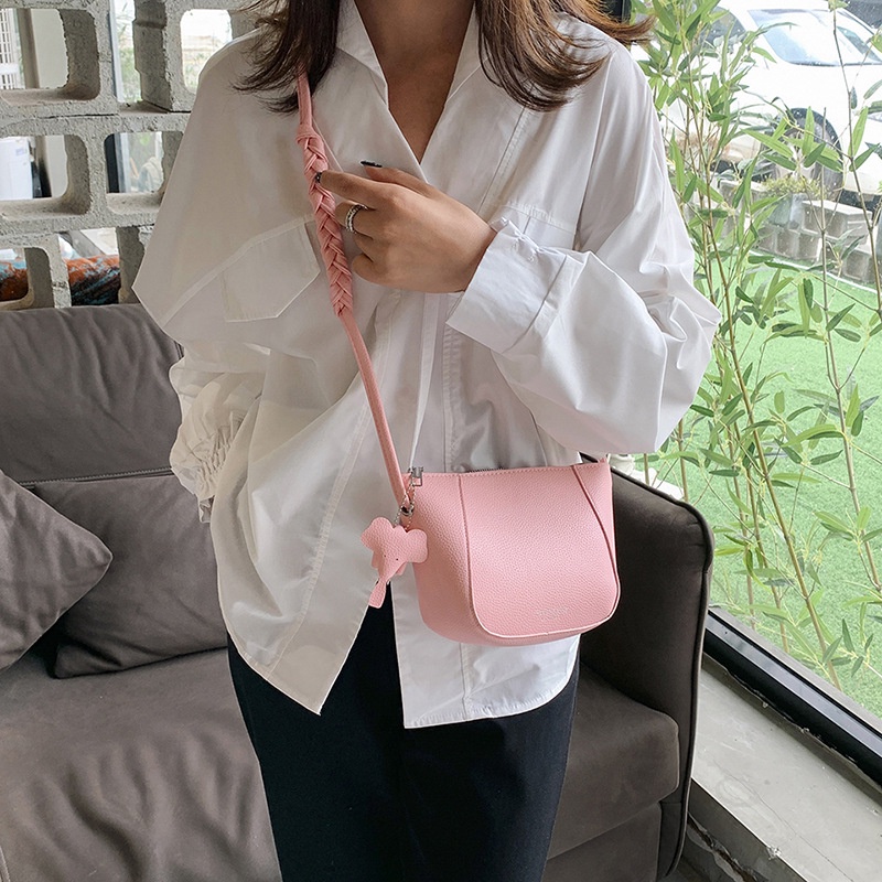 Túi Da PU Đeo Chéo In Hoạt Hình Dành Cho Nữ