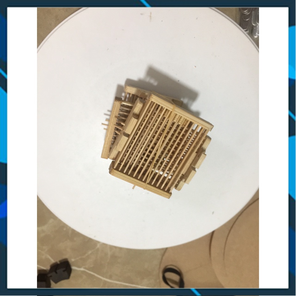 Rọ rế, rọ cào cào cho chim chào mào, chim khuyên. Rọ re, rọ cáp