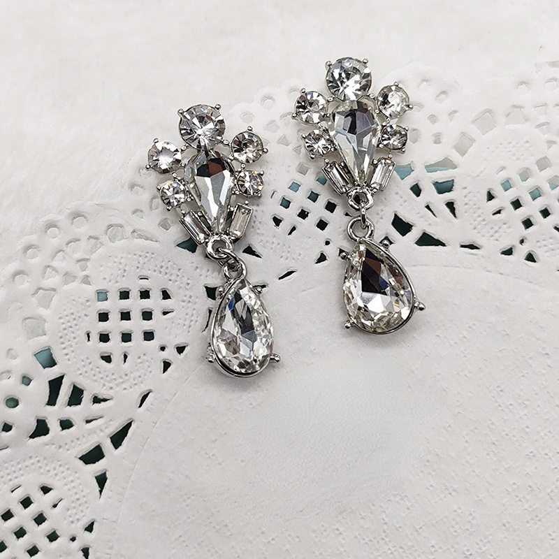 Bông Tai Hình Giọt Nước Đính Kim Cương Lấp Lánh Phong Cách Retro Thời Trang Hàn Quốc Cho Nữ