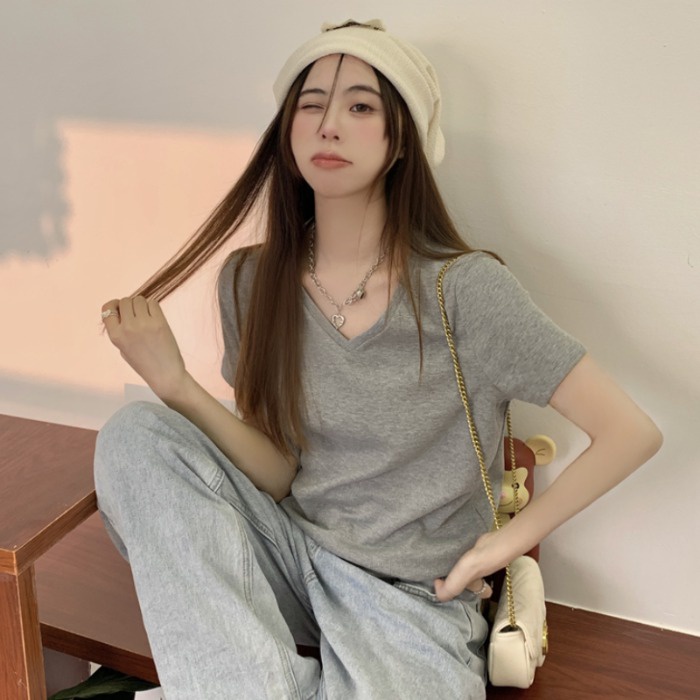 Áo Thun Tay Ngắn Cổ Chữ V Form Rộng Thiết Kế Đơn Giản Cho Nữ