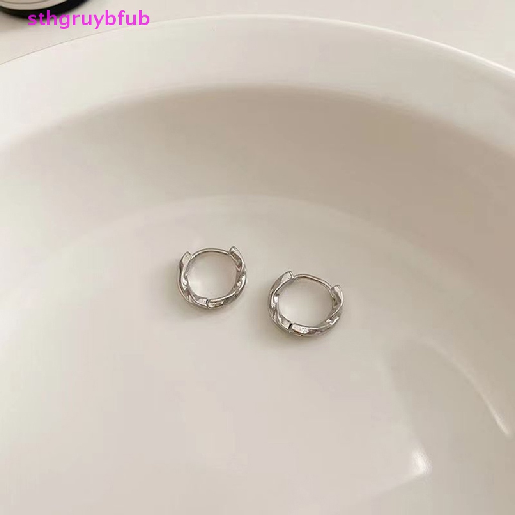 Khuyên Tai Dạng Vòng Xoắn Phong Cách Vintage Không Gây Dị Ứng Dành Cho Nữ