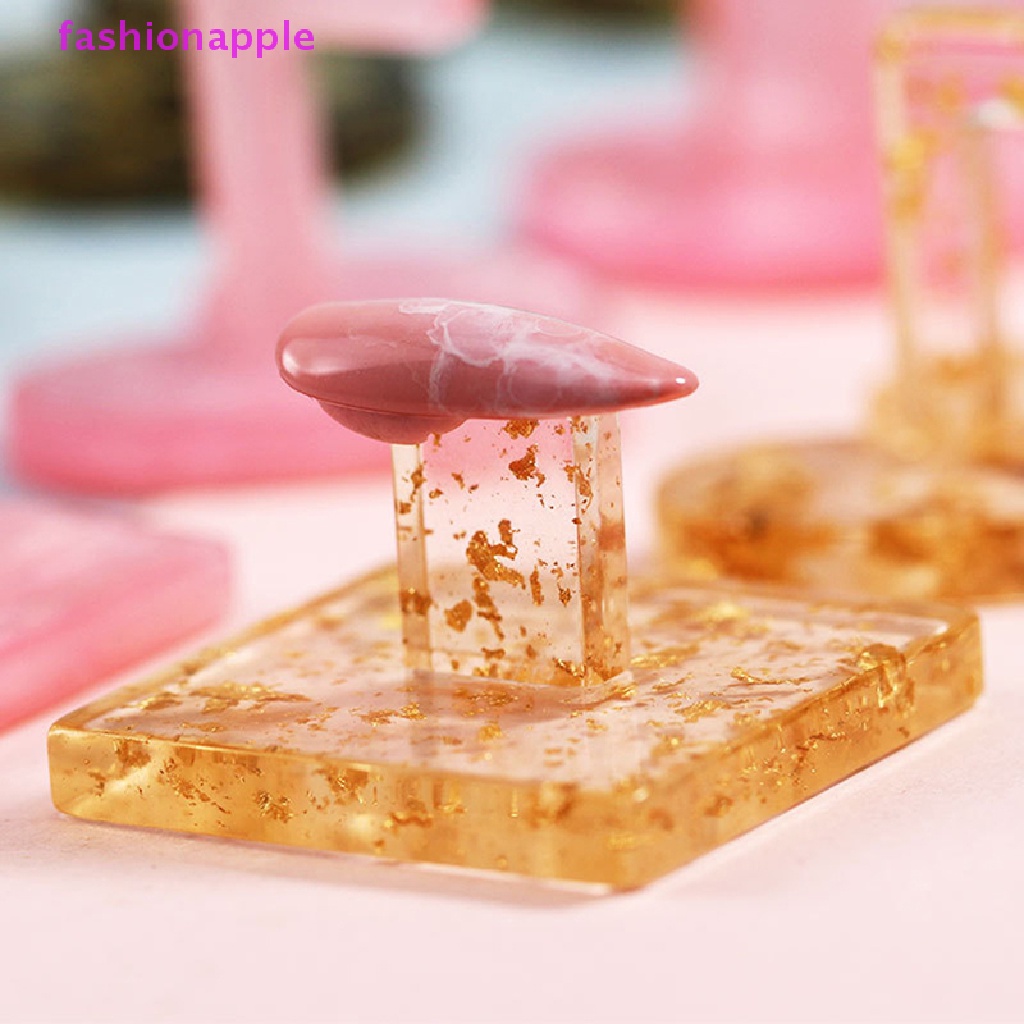 1 Giá Đỡ Trưng Bày Móng Tay Hình Bướm / Trái Tim