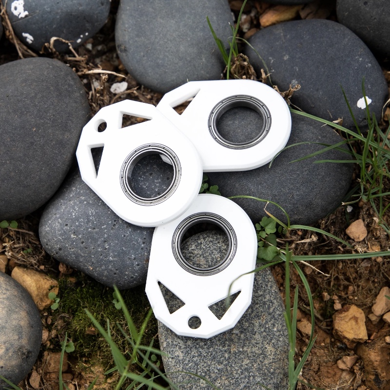 Móc Khóa Hình Con Quay Đồ Chơi Spinner BằNg Kim LoạI GiúP GiảM Stress