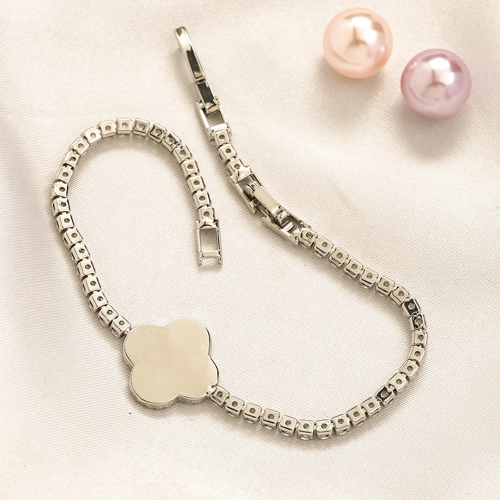 Vòng Đeo Tay Thép Titan Mặt Chữ CD Rỗng Thiết Kế Tinh Tế