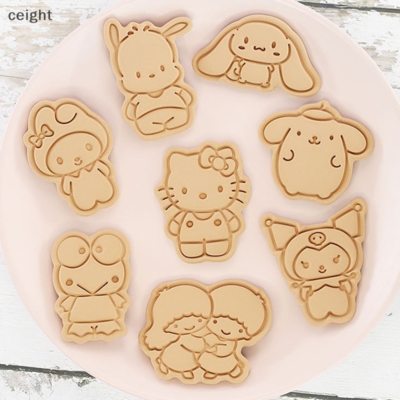 Set 8 Khuôn Làm Bánh Quy Hình Hoạt Hình DIY