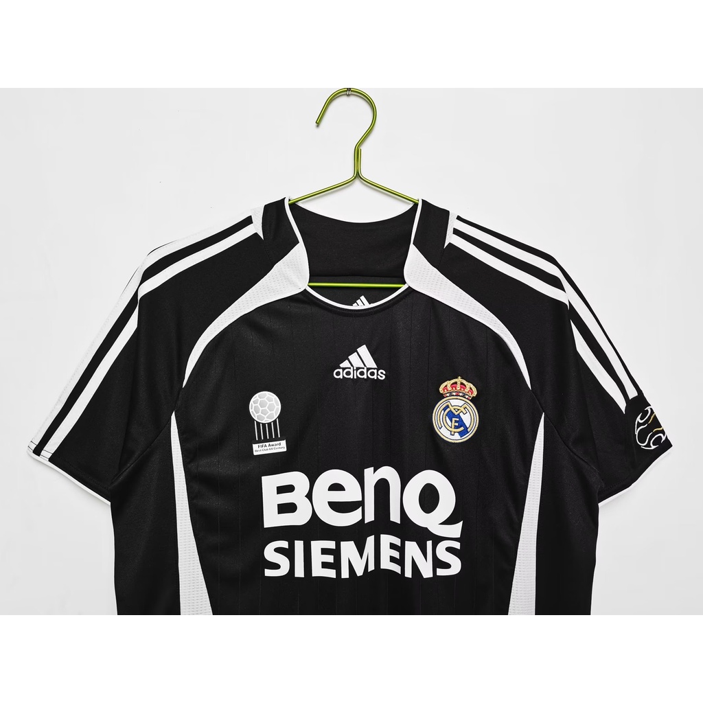 Áo Thun Bóng Đá Tay Dài Màu Đen In Chữ Real Madrid 06 AAA + Phong Cách Vintage