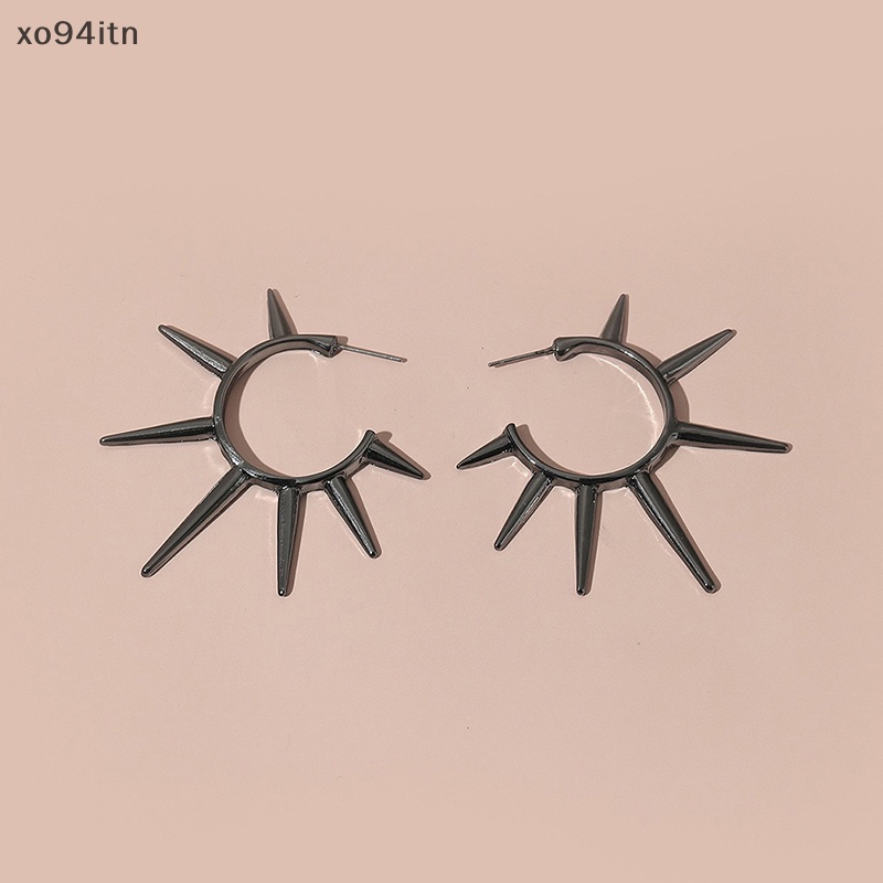 Bông Tai Dạng Vòng Đính Đinh Tán Bằng Kim Loại Phong Cách Hip Hop Punk Thời Trang Âu Mỹ Cho Nữ