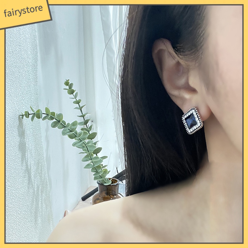 1 Cặp Bông Tai Hình Học Đính Đá Pha Lê Giả Hình Vuông Dành Cho Nữ