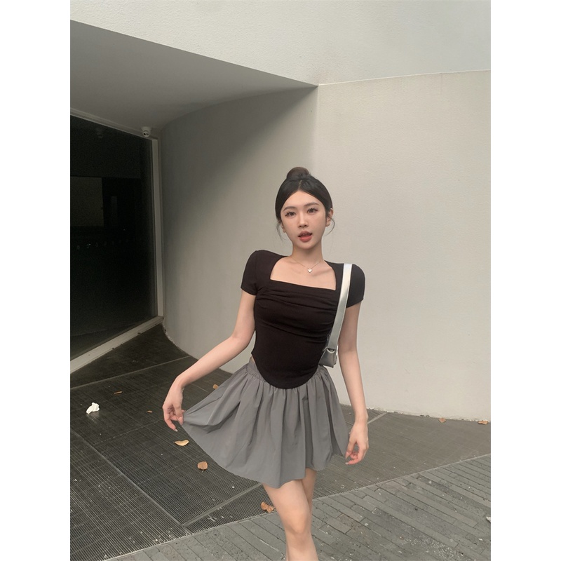 SUXI Set Áo Thun Ngắn Tay Cổ Vuông Và Chân Váy Chữ A Màu Sắc Đơn Giản