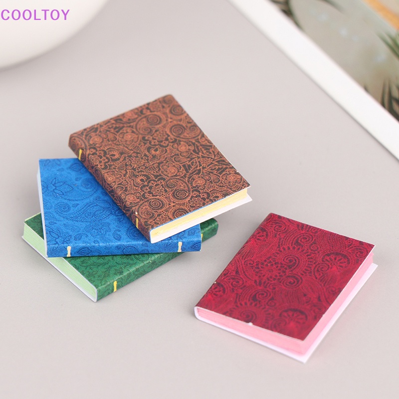 Set 4 Mô Hình Cuốn Sách 1 / 12 Dùng Để Trang Trí Nhà Búp Bê