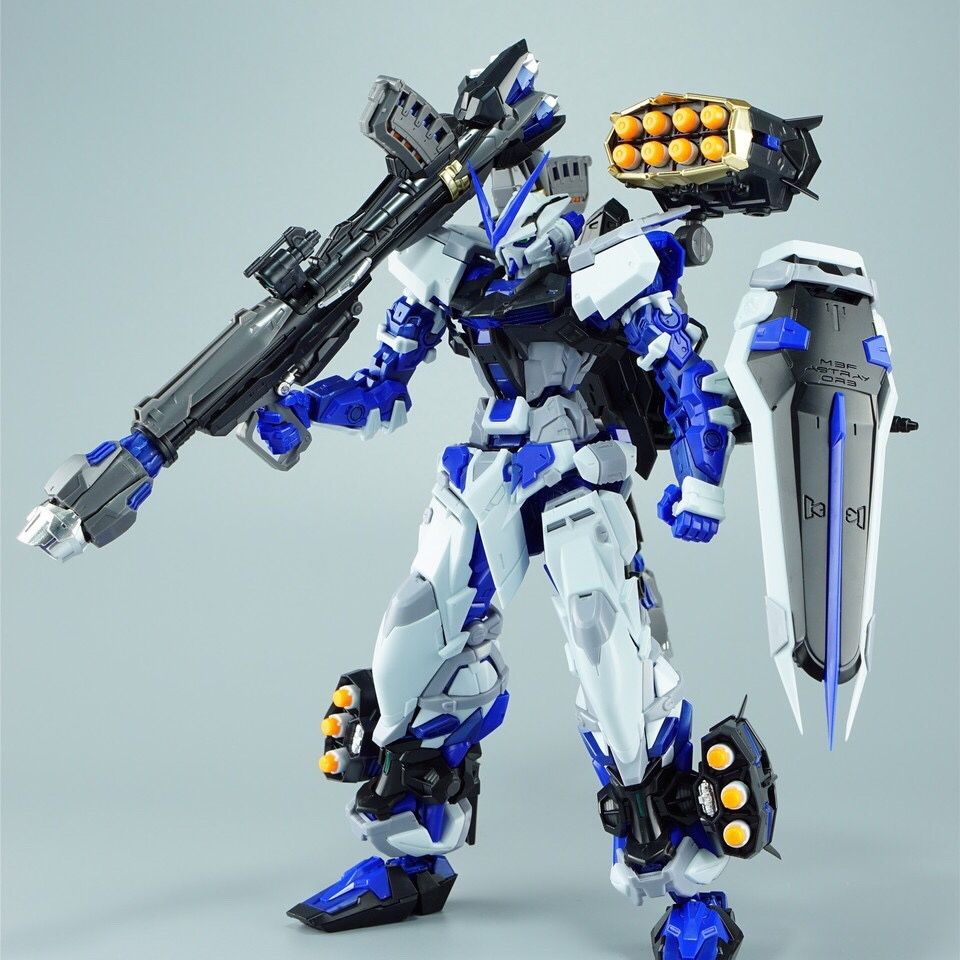 Mô Hình Lắp Ráp Daban MG 8810 Blue Heresy MB Tỉ Lệ 1 / 100