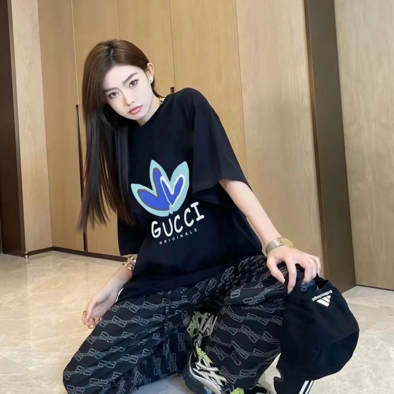 Áo Thun Tay Ngắn Họa Tiết Cỏ Bốn Lá Thương Hiệu Nổi Tiếng G88X A-di888d-as- Xu Hướng Mới Nhất Thời Trang Chất Lượng Cao