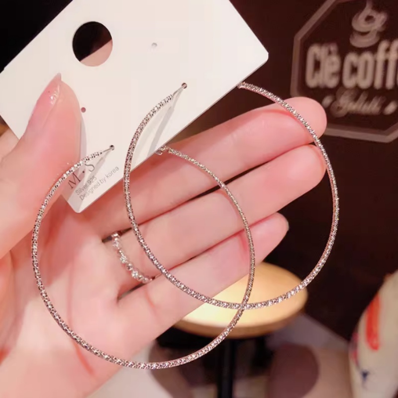 Bông Tai Hình Tròn Cỡ Lớn Bằng Kim Loại Màu Vàng Thời Trang Cho Nữ