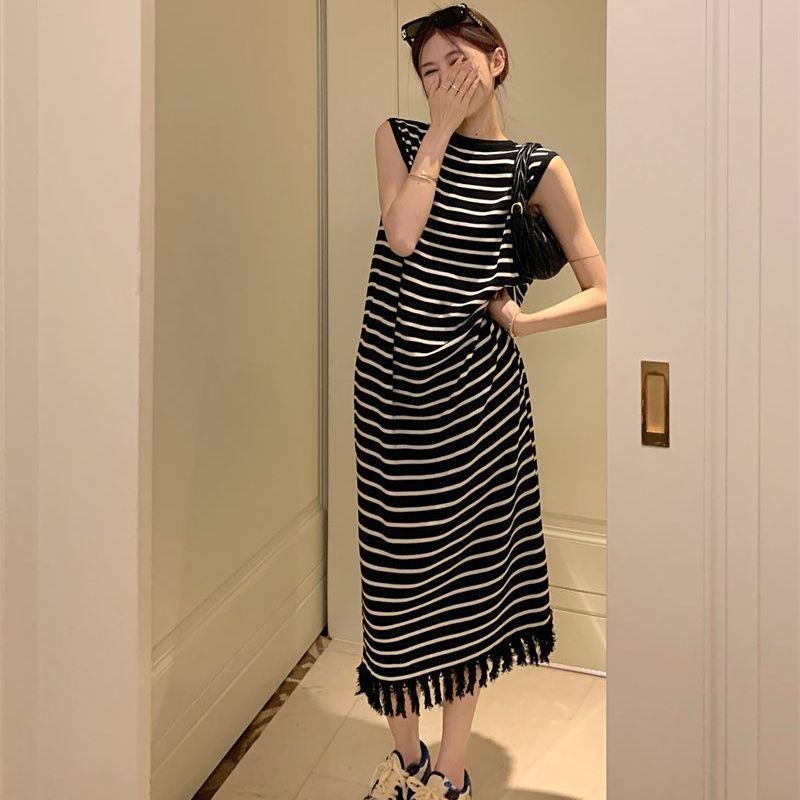 Đầm Maxi Dệt Kim Dáng Rộng Họa Tiết Kẻ Sọc Thiết Kế Mới Thời Trang Mùa Hè Cho Nữ