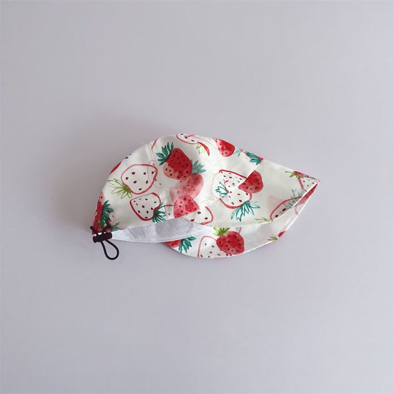 Mũ Bucket Vành Mềm Mại Họa Tiết Dâu Tây Và Lưỡi Vịt Cá Tính Cho Bé Gái