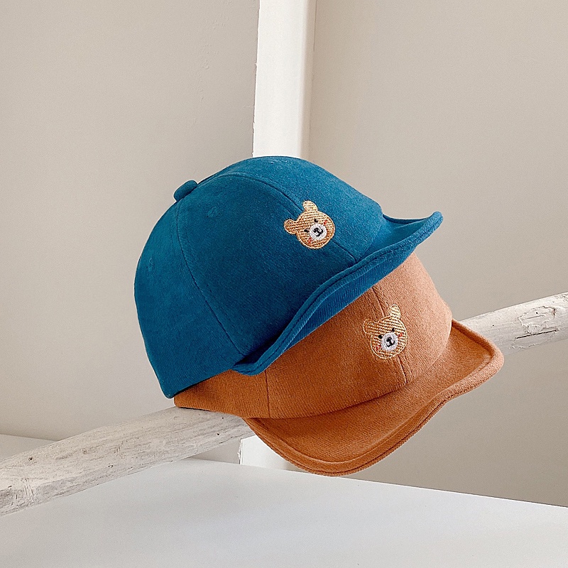 Mũ Lưỡi Trai Da Lộn Vành Ngắn In Hình Gấu Dễ Thương Cho Bé