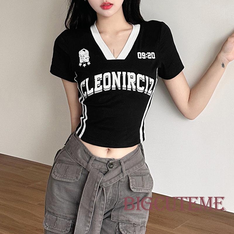 Áo Thun Crop Top Đen Tay Ngắn Cổ Chữ V In Chữ Thời Trang Mùa Hè Cho Nữ