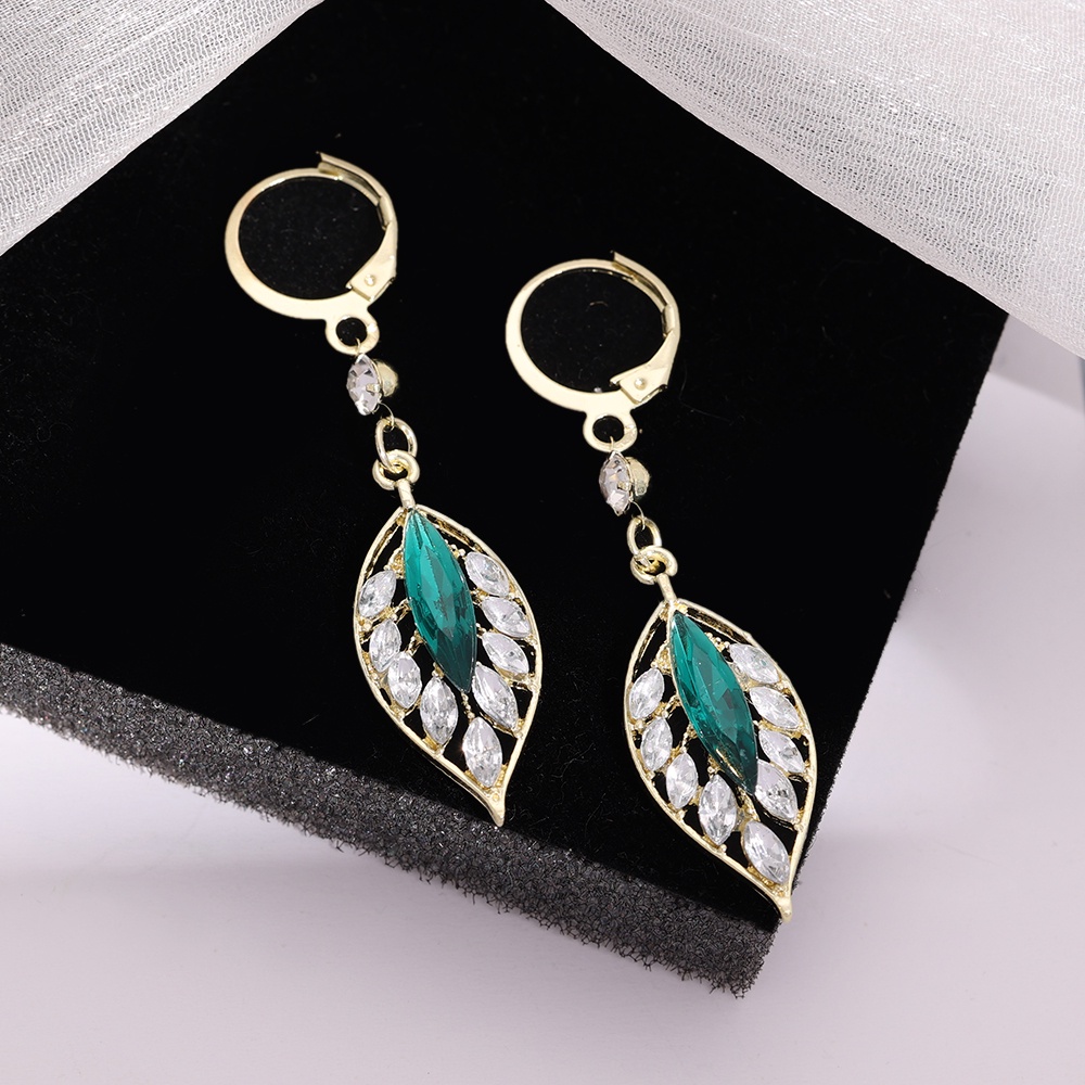 Bông Tai Hợp Kim Hình Lá Đính Đá Zircon Màu Xanh Lá Cây Sang Trọng Phong Cách Hàn Quốc Thời Trang Cho Nữ