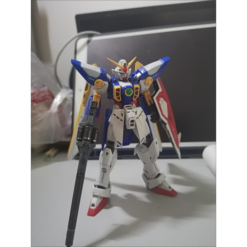 Mô Hình Gundam Không Cánh Bằng Len Tỉ Lệ 1 / 144