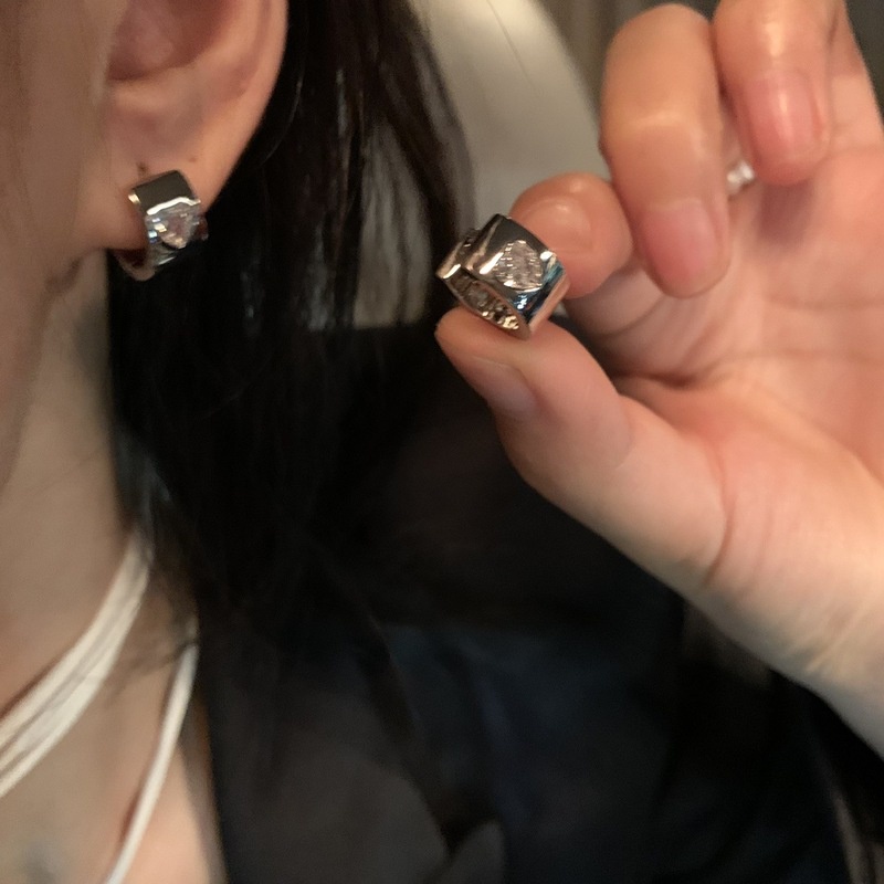 Bông Tai Dạng Vòng Đính Đá zircon Họa Tiết Trái Tim Phong Cách Pháp Thời Trang Xuân Hè Cao Cấp